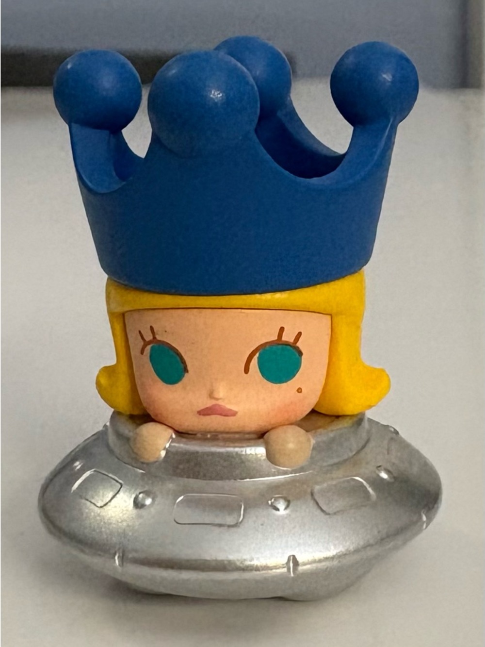 Pop Bean- Royal Molly Flying Saucer!